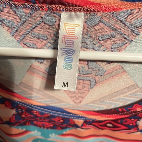 Medium Lularoe tunic - Picture 3 of 3